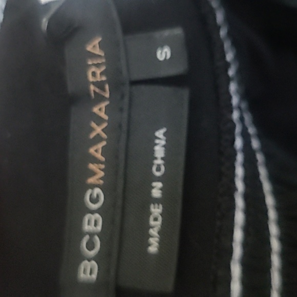 BCBG Dress Size Small Black White Embellished Cut Out Back Cute Travel Casual - Picture 8 of 9